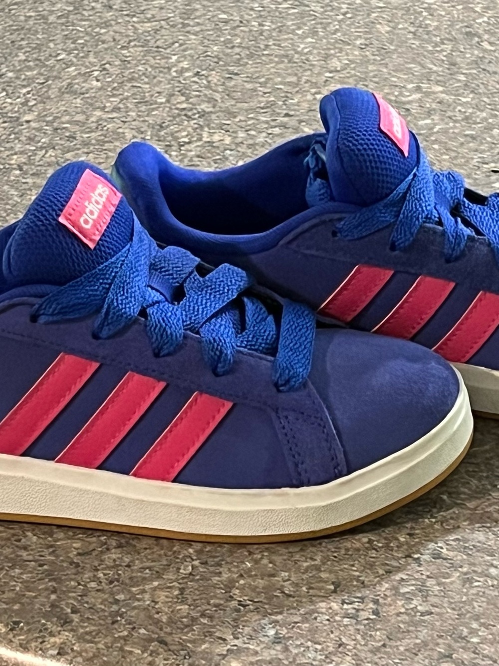 Adidas Grand Court 00S  Kids Royal Blue Sneakers with Pink Stripes